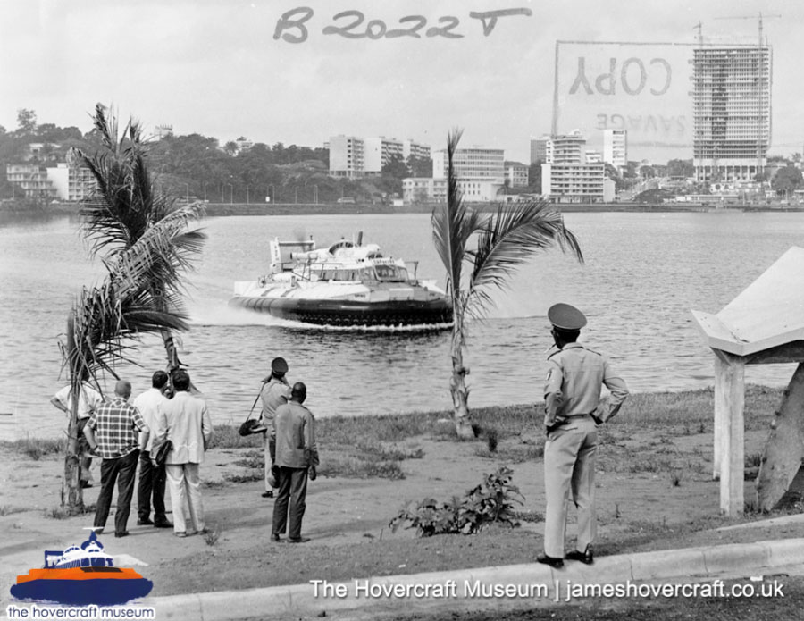 SRN6 with Pacific Hovercraft -  (credit: The Hovercraft Museum Trust).